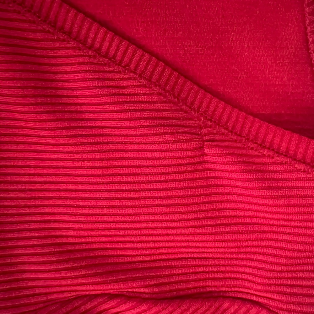 Crop Top - Picture 4 of 4